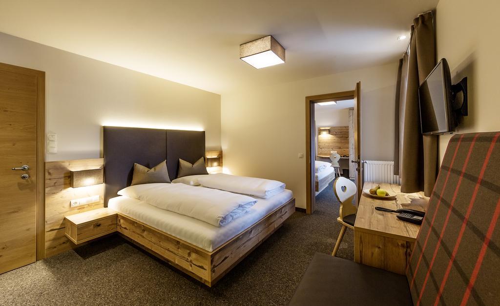 Hotel Anewandter Brunico Cameră foto